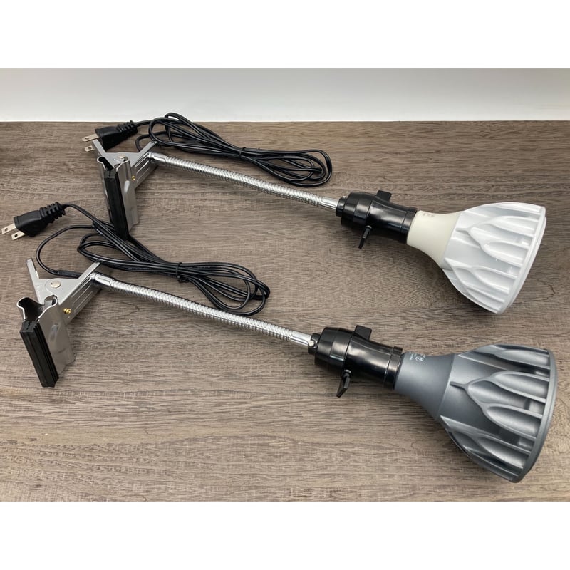 Helios Green LED 3個セット コードソケット&クリップ付き 6886fef3540d5a8104b797b579e9a2