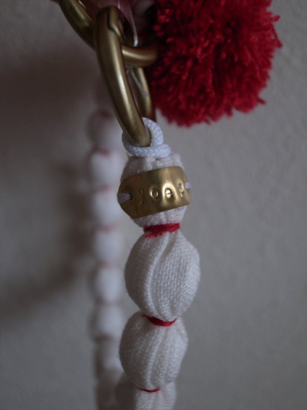 White cotton ball strap 携帯ストラップ yoep White cotton ball