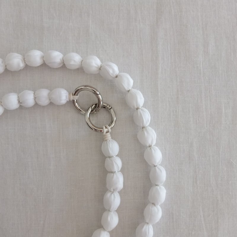 yoep ヨープWhite cotton ball strap