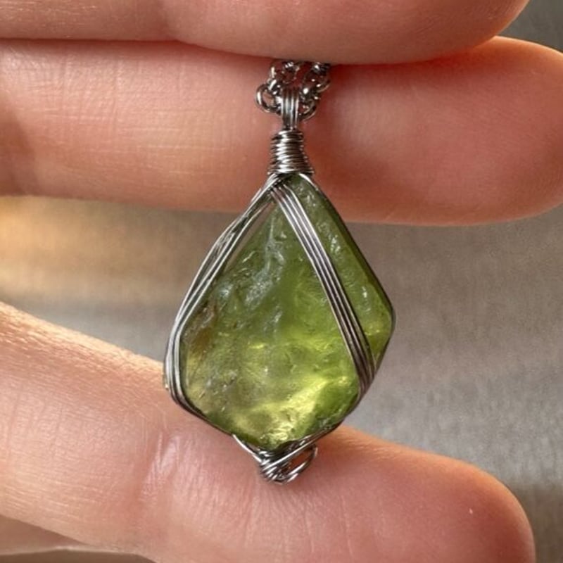 にこまるさま専用　ペリドット　原石 にこまるさま専用 ペリドット 原石