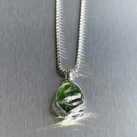 モルダバイトネックレス | STORES