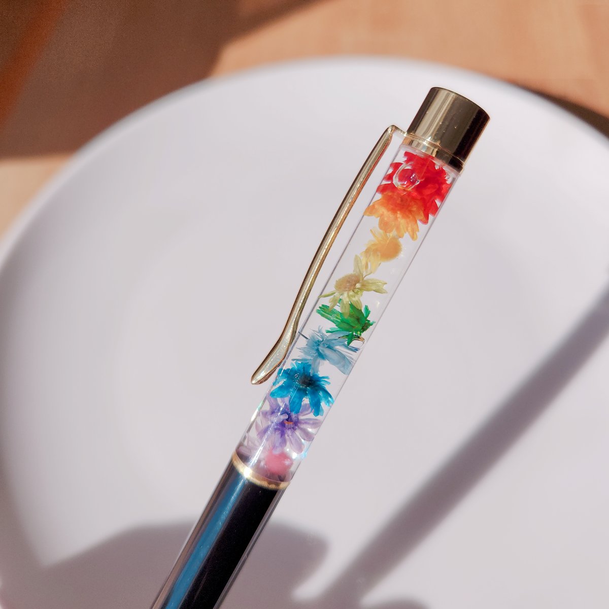 ハーバリウムボールペン【ブラック×レインボー】 | K'sLily STORE