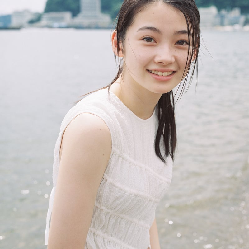サイン無し&特典付】南琴奈ファースト写真集 ITTETSU MATSUOKA