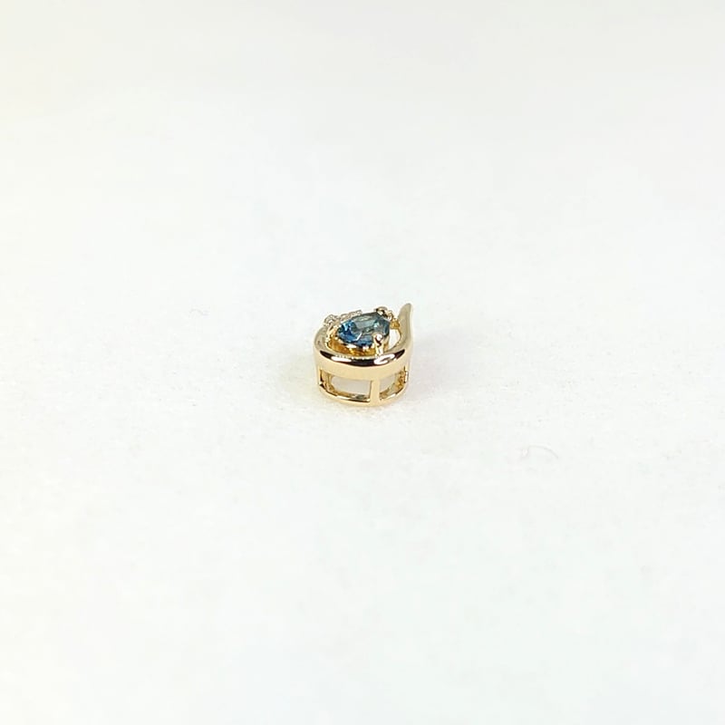 K18ロンドンブルートパーズ•ダイヤ入ペンダントトップ | 工房/Kecchi