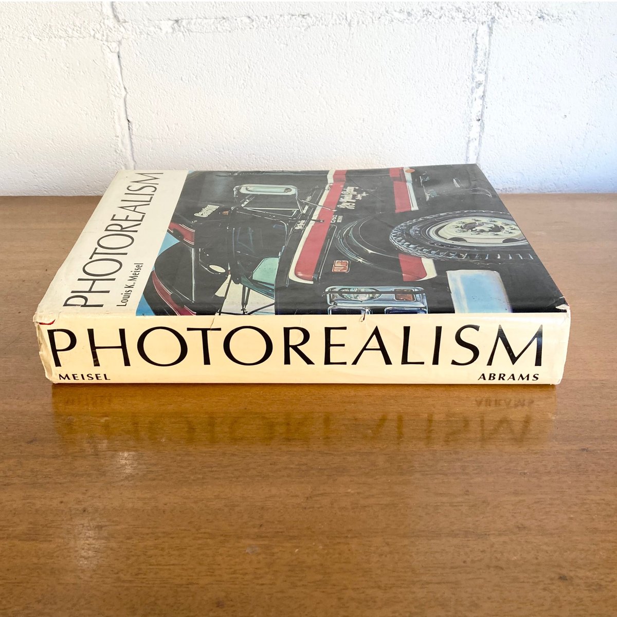 洋書 ヴィンテージ Photorealism Louis K. Meisel Photo-Realism: MEISEL,Louis K.: 9780810914643: Amazon.com: Books