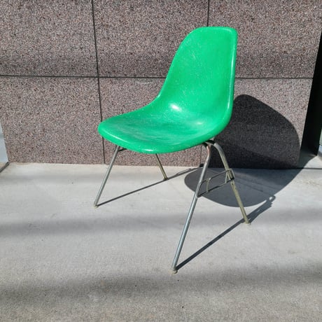 70s Eames shell chair-1