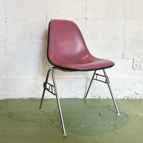 70s Eames shell chair
