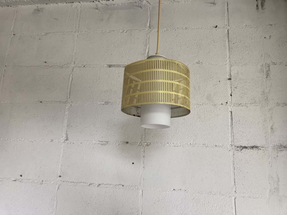 60s mellow yellow mesh pendant lamp | The NOON