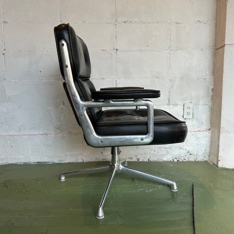 60s Eames Time Life chair