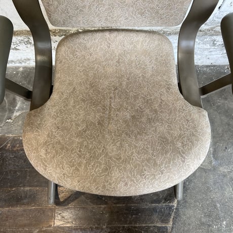 90s HermanMiller arm chair
