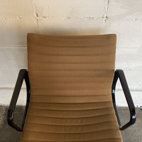 70s Aluminum Group chair