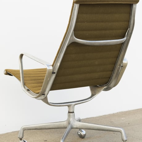 60s Eames Aluminum group chair