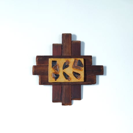 Wall sculpture wood ＆ tile