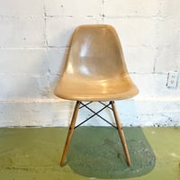 70s Eames shell chair
