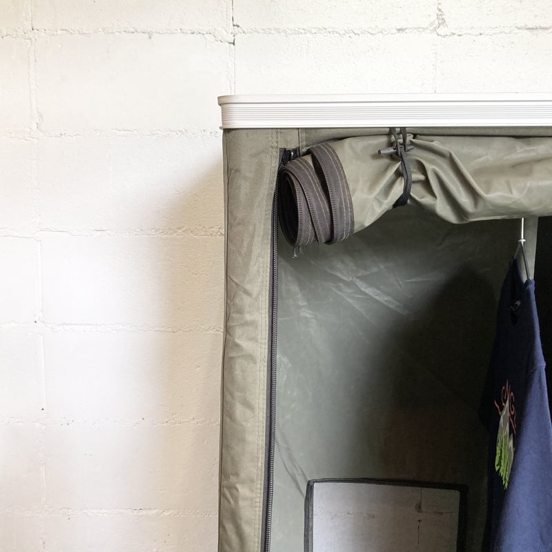 70s France army folding cabinet | The NOON 70s France army folding cabinet | The NOON
