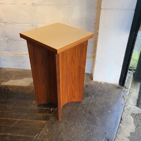 Tenndoumokkou desk