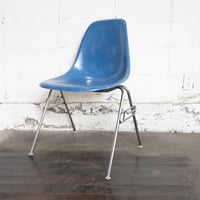 70s Eames  shell chair