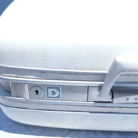Samsonite mini trunk