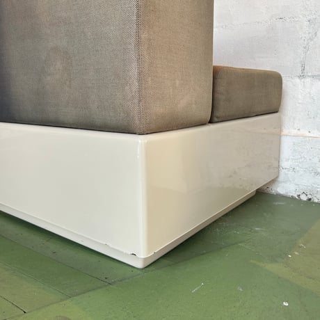 80s Sofa