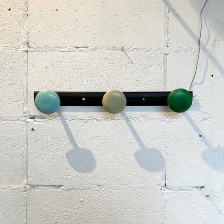 70s hanger rack