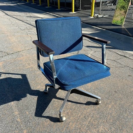 60s Iron charir