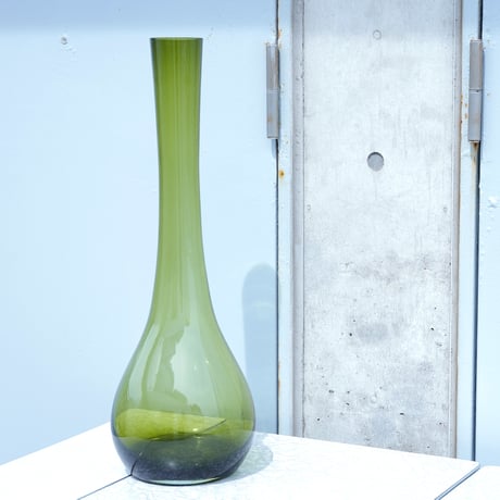 Smoky Green glass flower vase