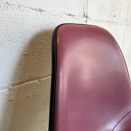 70s Eames shell chair
