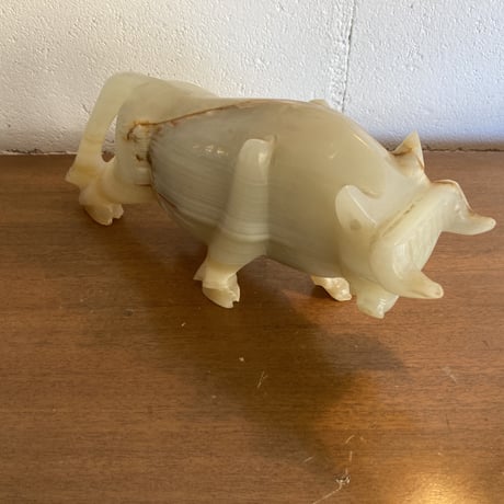 70s Mexican onyx bull