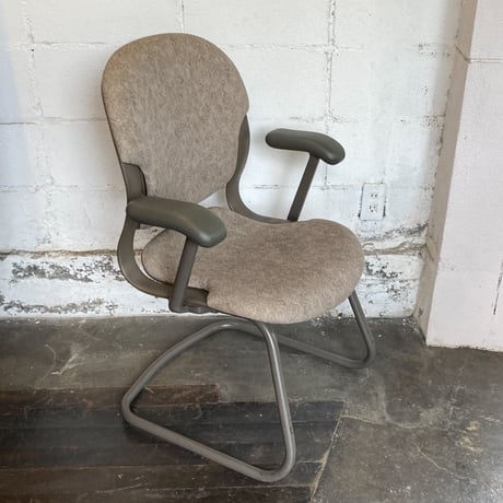 90s HermanMiller arm chair