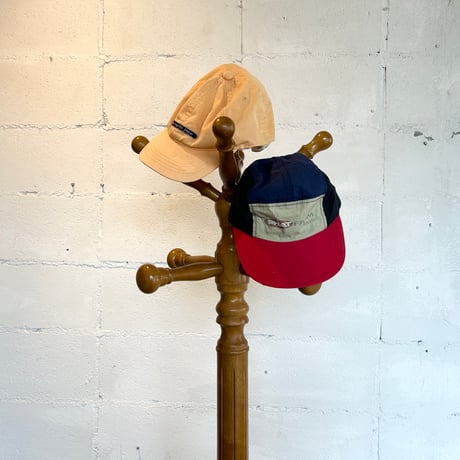 80s Pole hanger