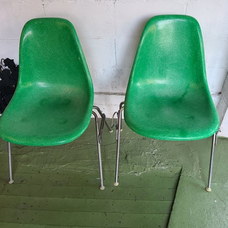 70s Eames shell chair-1