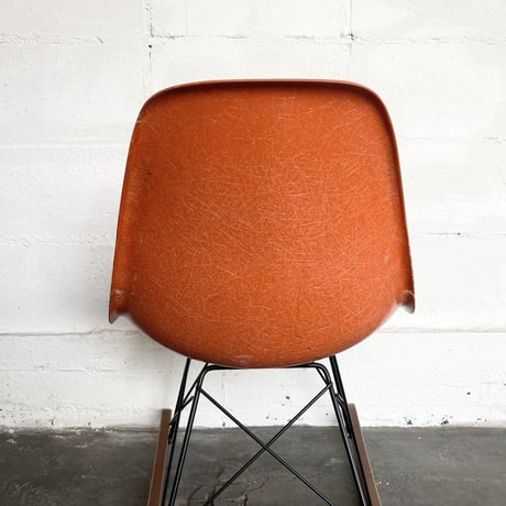 70s Eames shell chair