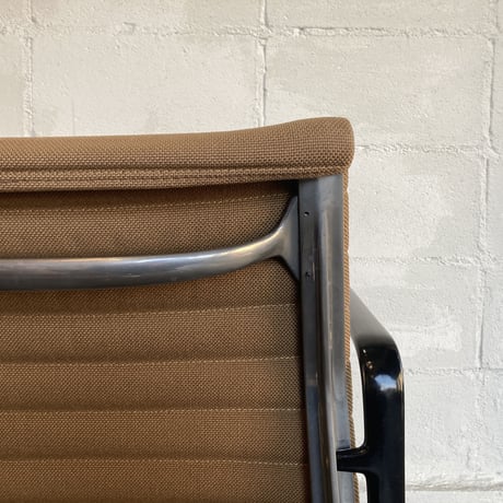 70s Aluminum Group chair