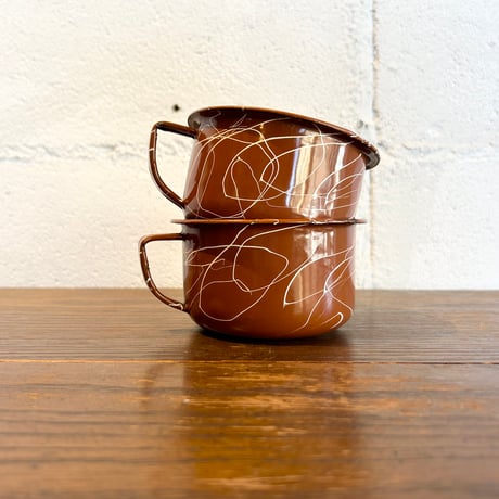 70s Enamel cup set