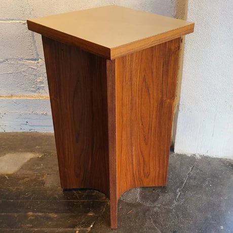 Tenndoumokkou desk
