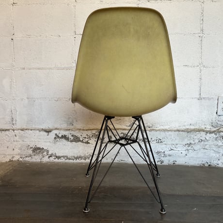 70s Eames  shell chair
