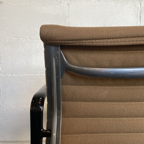 70s Aluminum Group chair