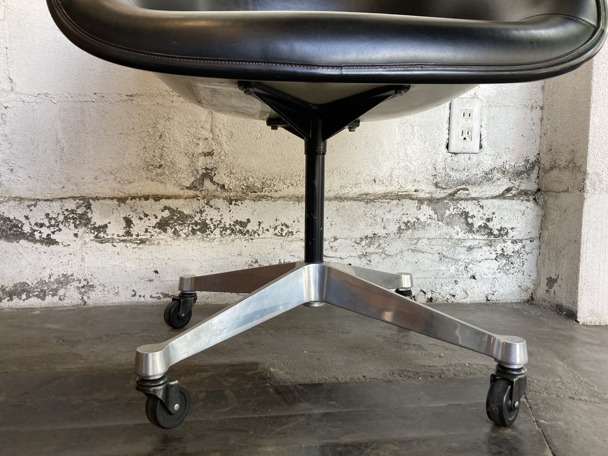 Eames La Fonda Chair イームズ ラ　フォンダ　アームシェル Eames La Fonda Chair イームズラ フォンダ アームシェル La fonda