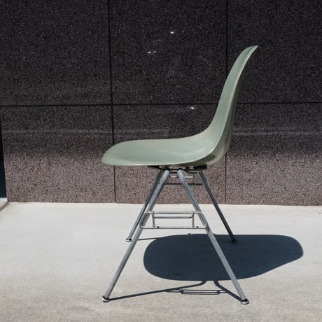 60s Eames Seaform green shell chair