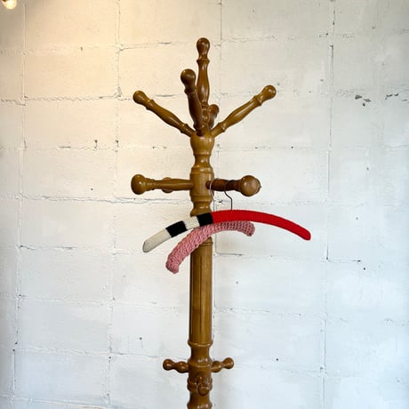 80s Pole hanger