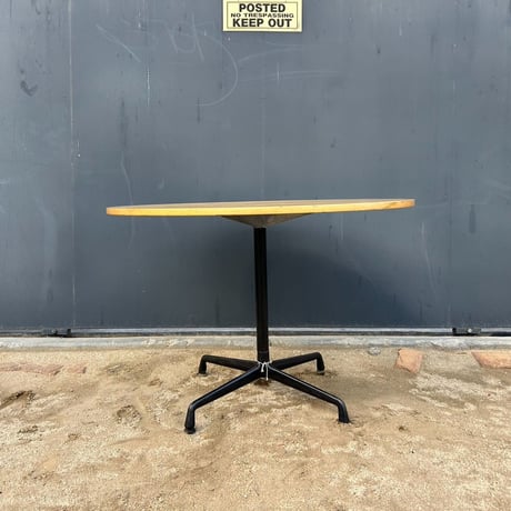 70s HermanMiller Eames Round Contract Table wood
