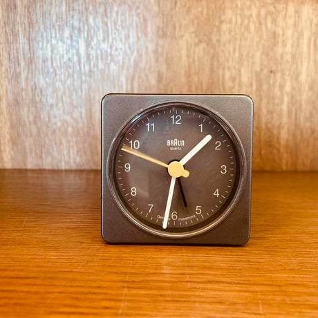 90s BRAUN clock
