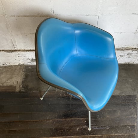 70s Eames armshell leather chair