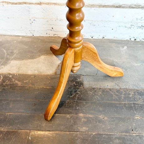 80s Pole hanger
