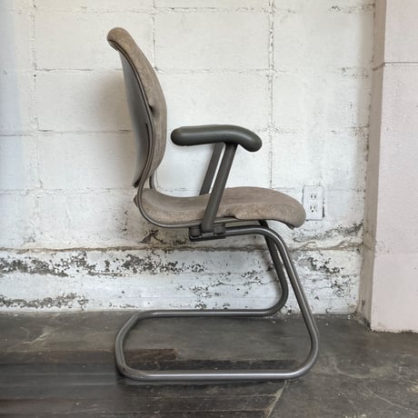 90s HermanMiller arm chair