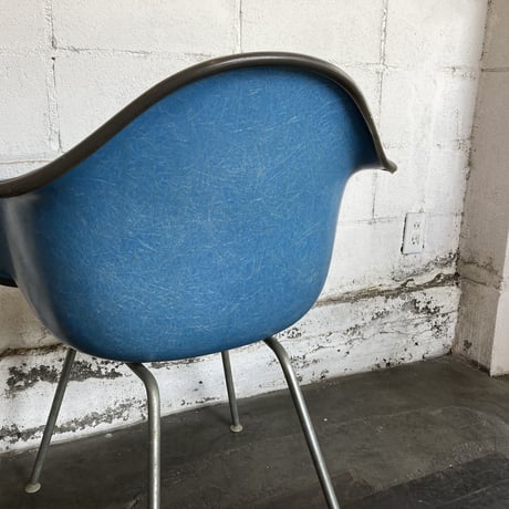 70s Eames armshell leather chair