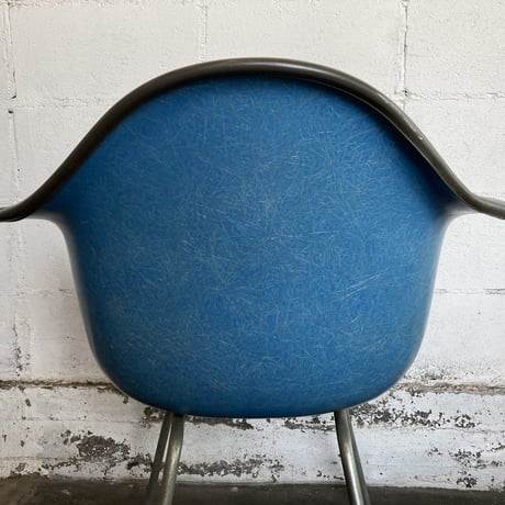 70s Eames armshell leather chair