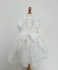 現品　刺繍ワンピース