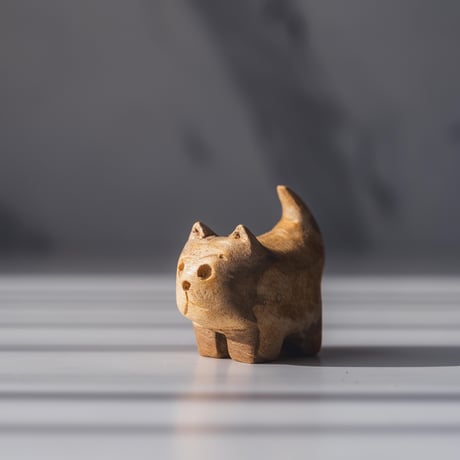 パロサンドッグ　パロサント木彫りの犬
