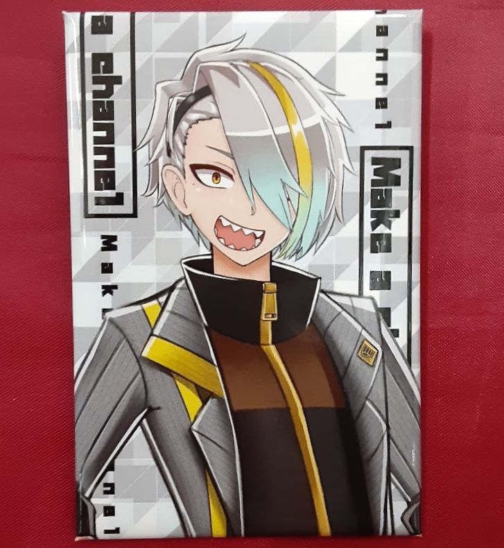 歌衣メイカ 缶バッジ | K-BOOKS K-POP館 アイドル館 動画館 キャスト館